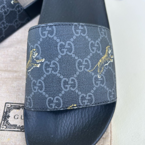 Gucci Tiger 🐅 Print Slip on sandals Men’s size 8 New in Dust Bags - Picture 5 of 8
